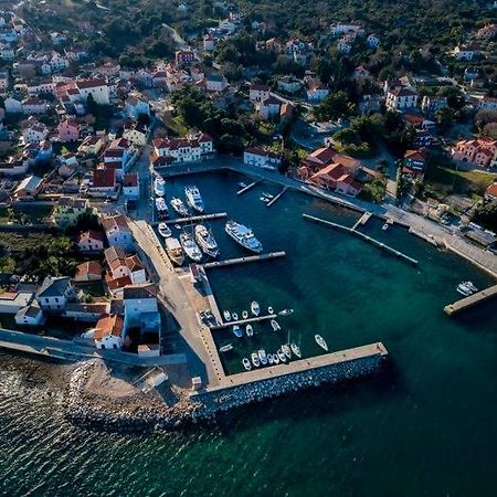 Oaza Appartement Nerezine Buitenkant foto