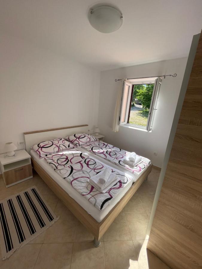 Oaza Appartement Nerezine Buitenkant foto