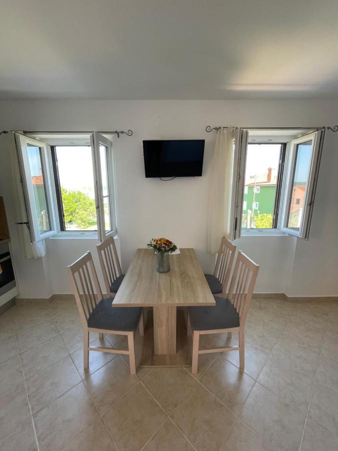Oaza Appartement Nerezine Buitenkant foto