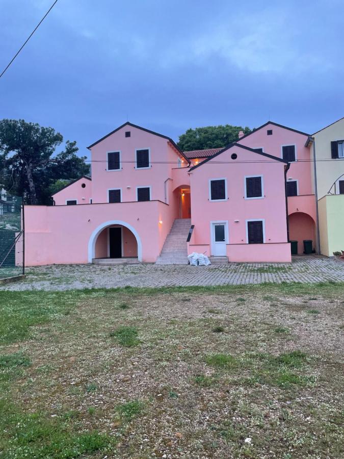 Oaza Appartement Nerezine Buitenkant foto